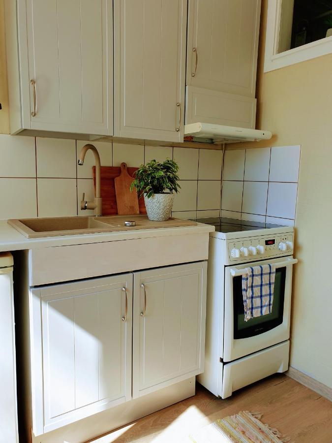 Sunny Apartment, 7 Min With Tram To The Old Town Ταλίν Εξωτερικό φωτογραφία